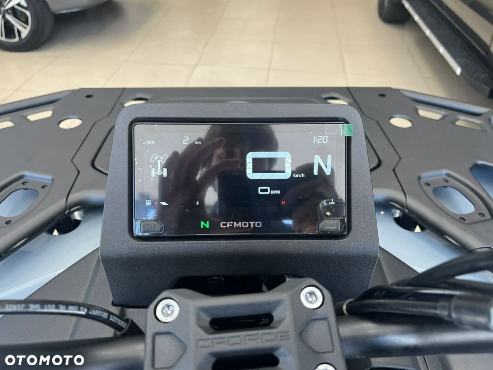 CFMoto CForce - 12