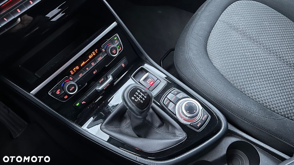 BMW Seria 2 216d Advantage - 16