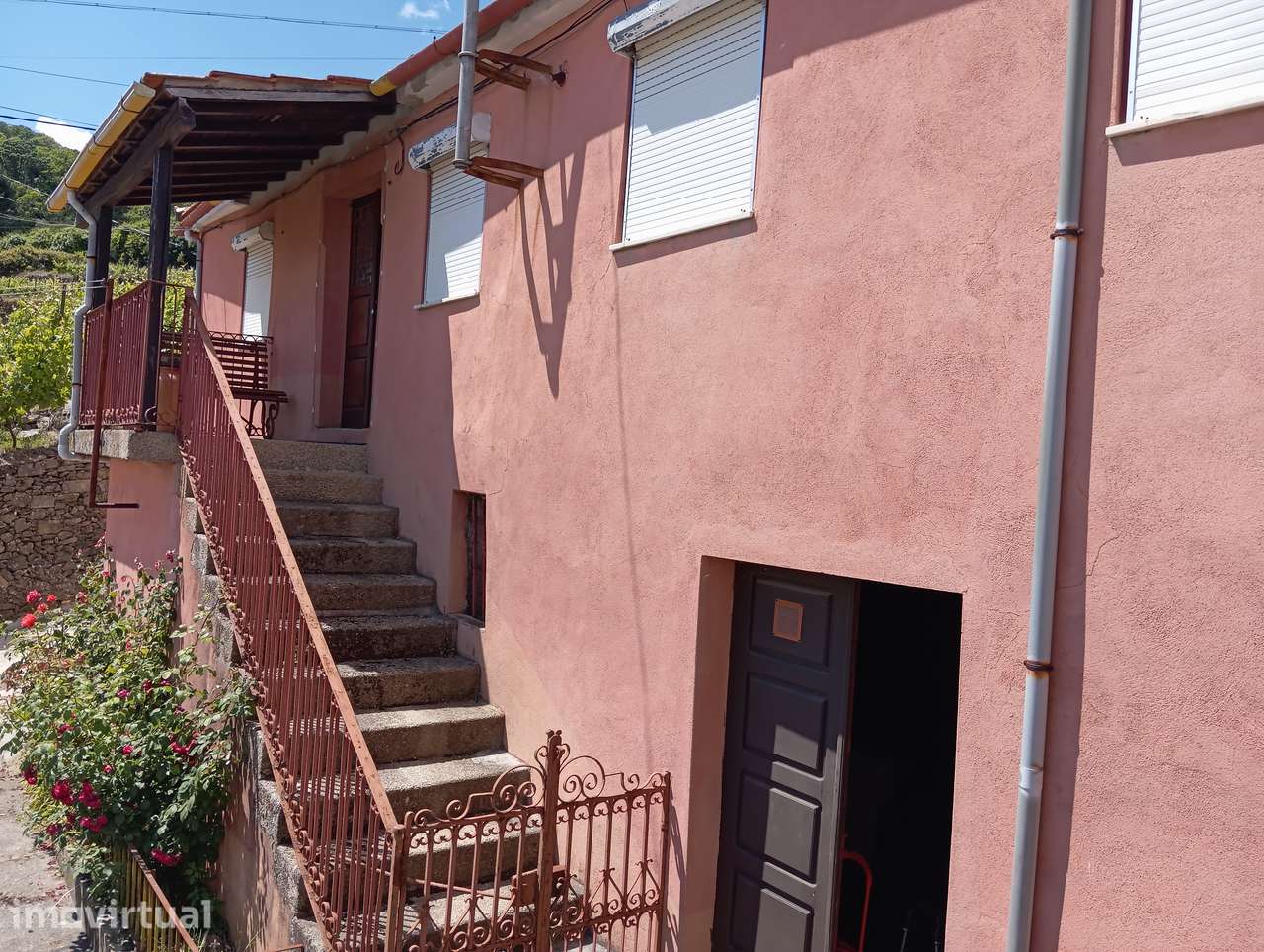 Vende-se moradia - Grande imagem: 2/14