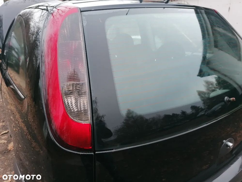 LAMPA PRAWA LEWA TYL TYLNA CORSA C - 2