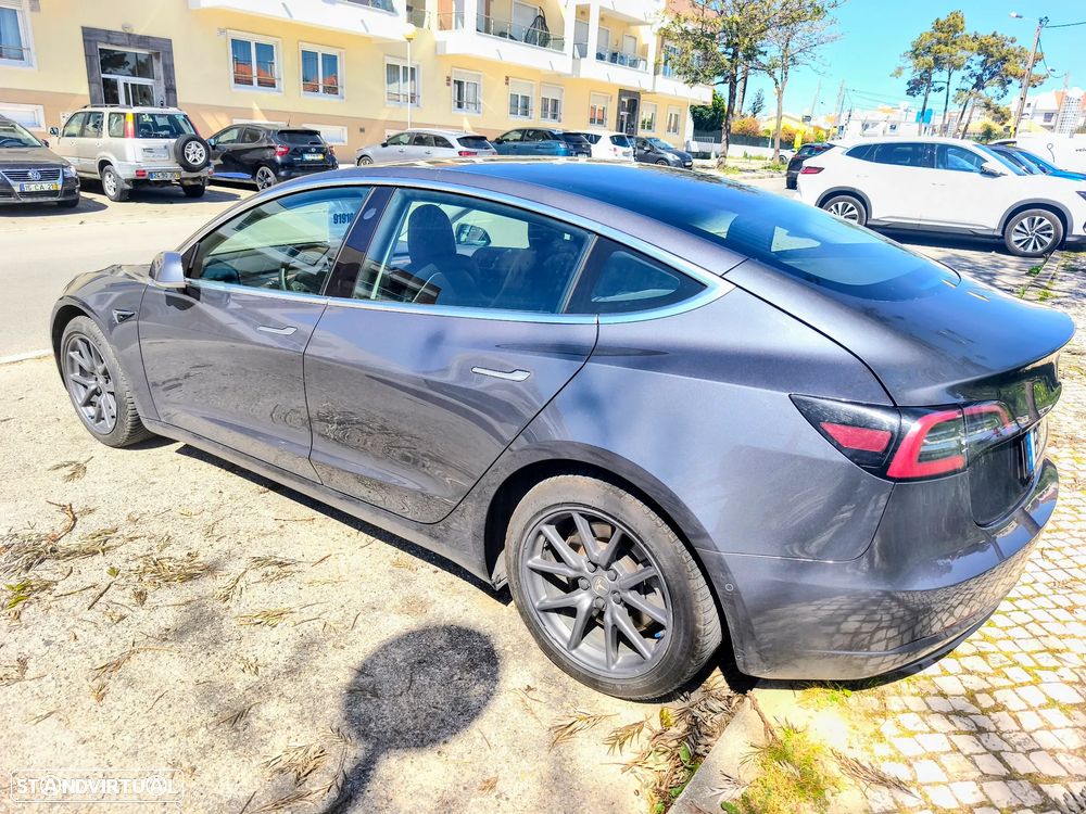 Tesla Model 3 Standard Range Plus RWD - 4