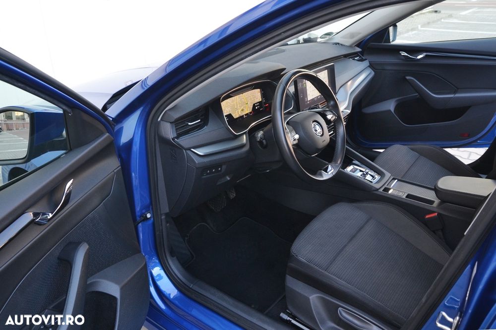 Skoda Octavia 2.0 TDI DSG Clever - 18