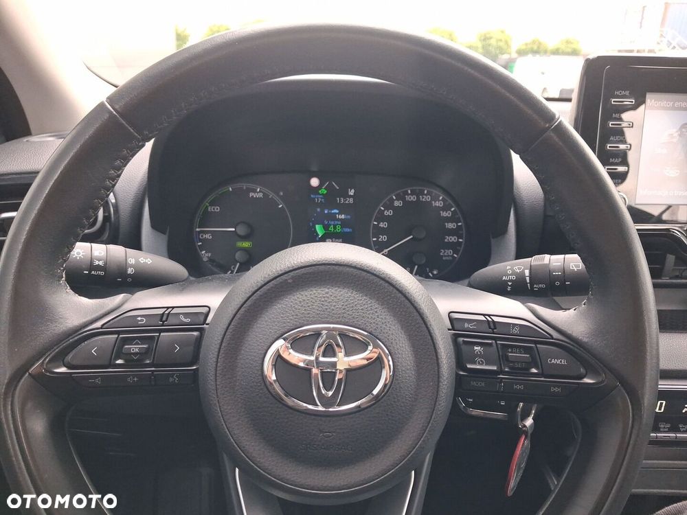 Toyota Yaris - 18