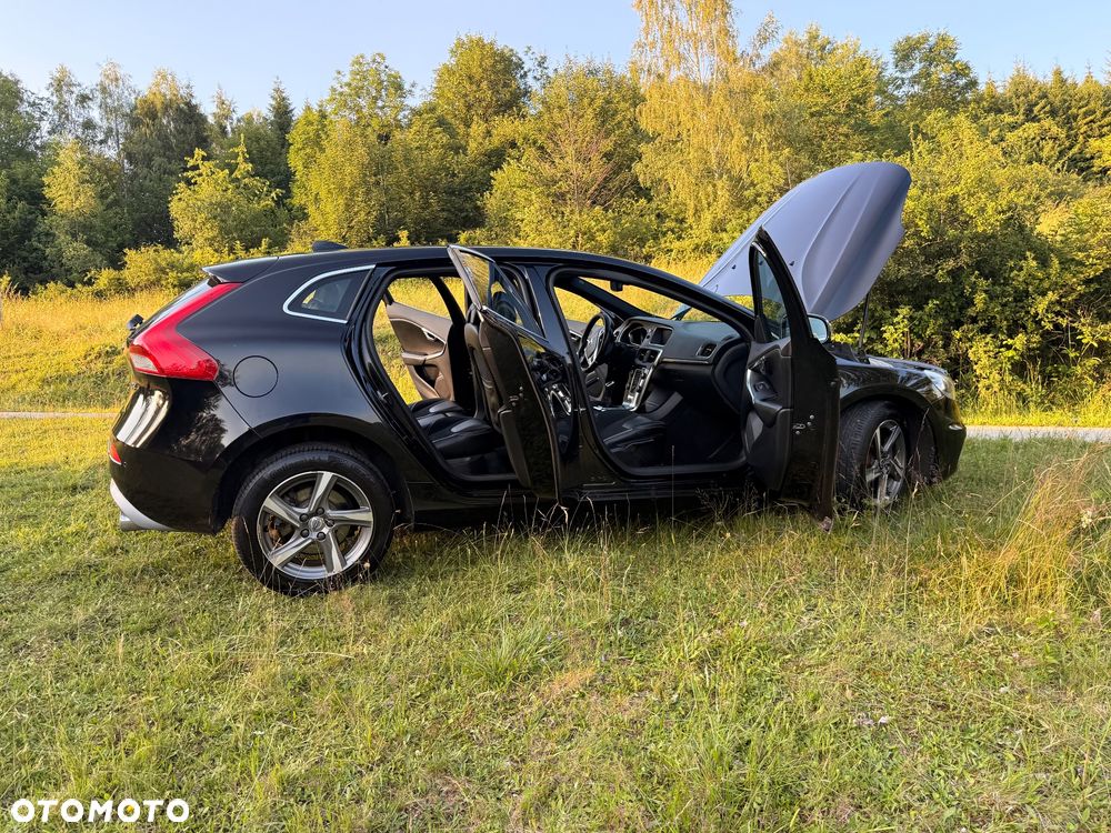 Volvo V40 D4 Drive-E R-Design Momentum - 29