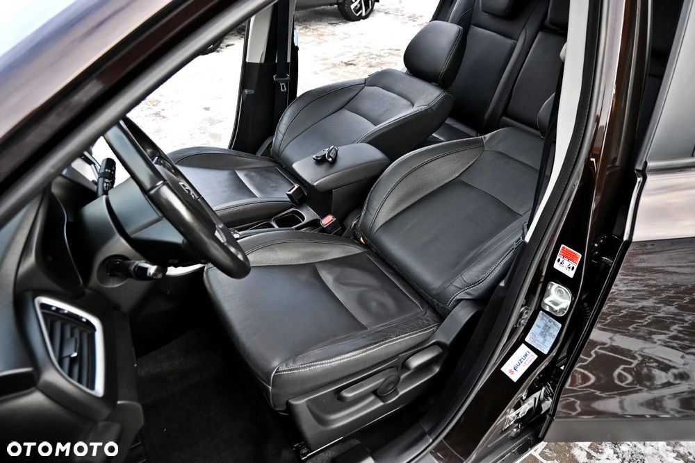 Suzuki SX4 S-Cross 1.6 DDiS Premium 4WD - 24