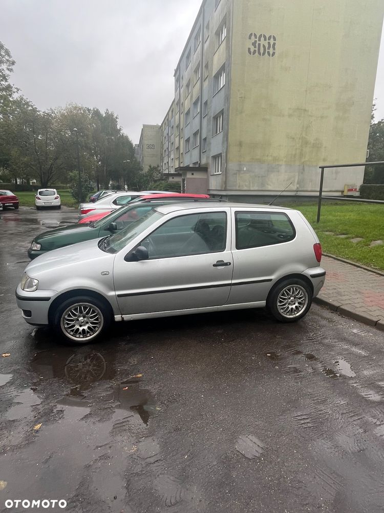 Volkswagen Polo 1.4 Basis - 3