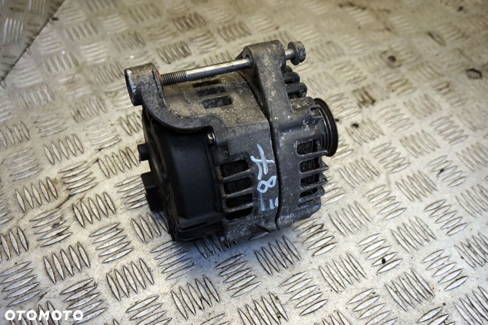 ALTERNATOR 1 E87 LIFT 2.0 D 7802261 180A BMW 2007-2011 - 1