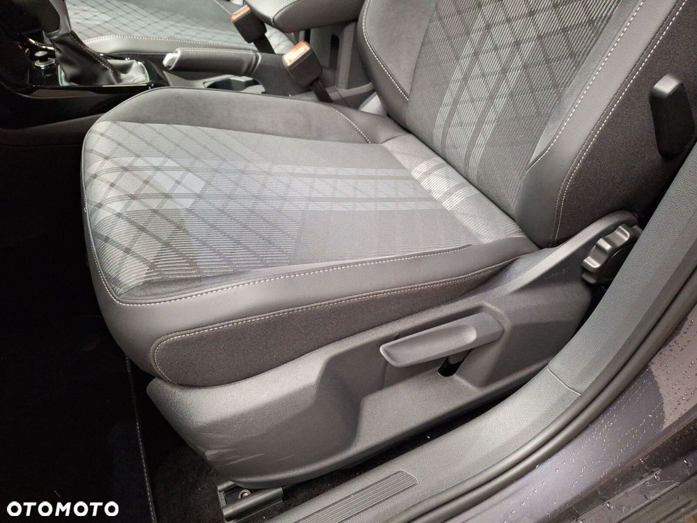 Volkswagen T-Cross - 12