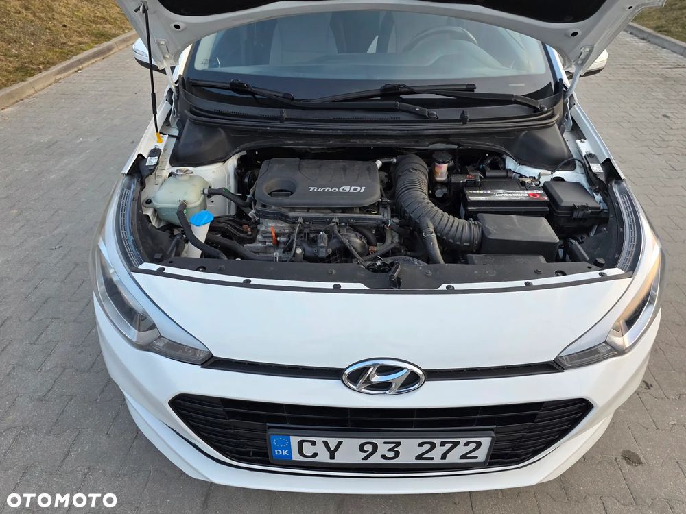 Hyundai i20 - 11