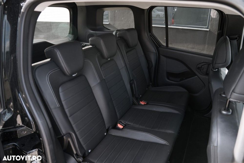 Mercedes-Benz EQT - 23