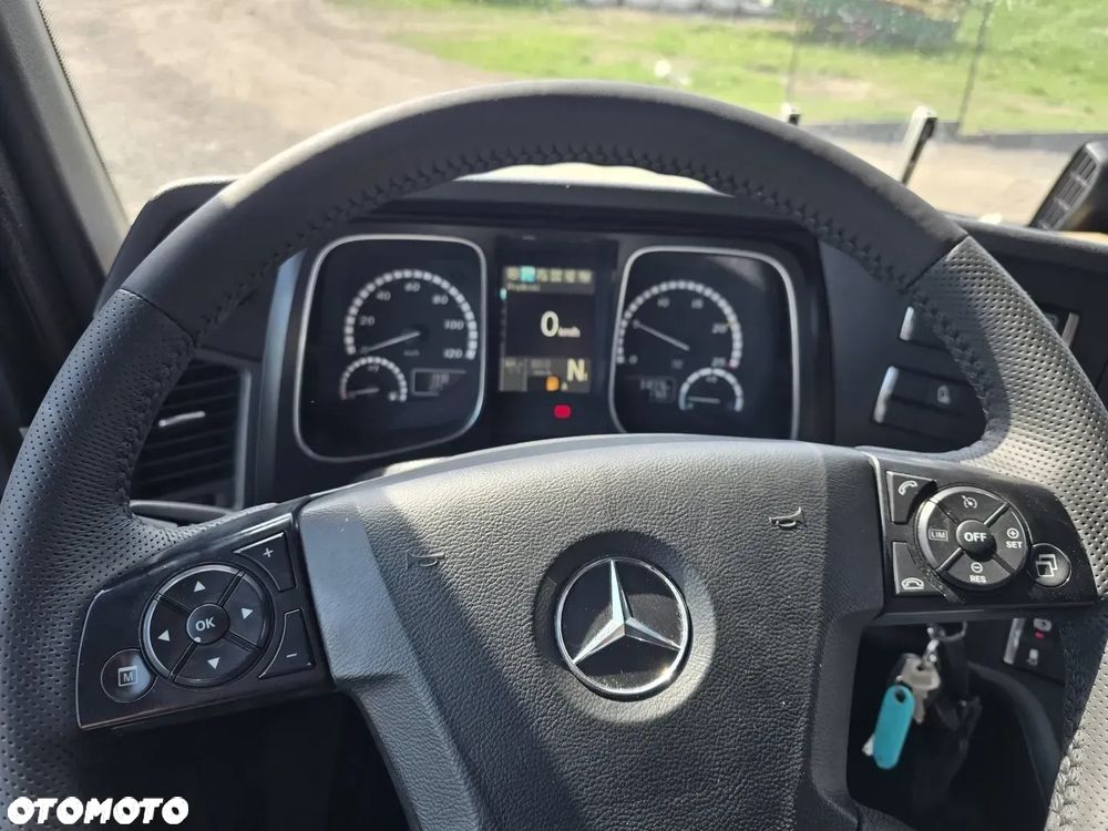 Mercedes-Benz ACTROS - 7