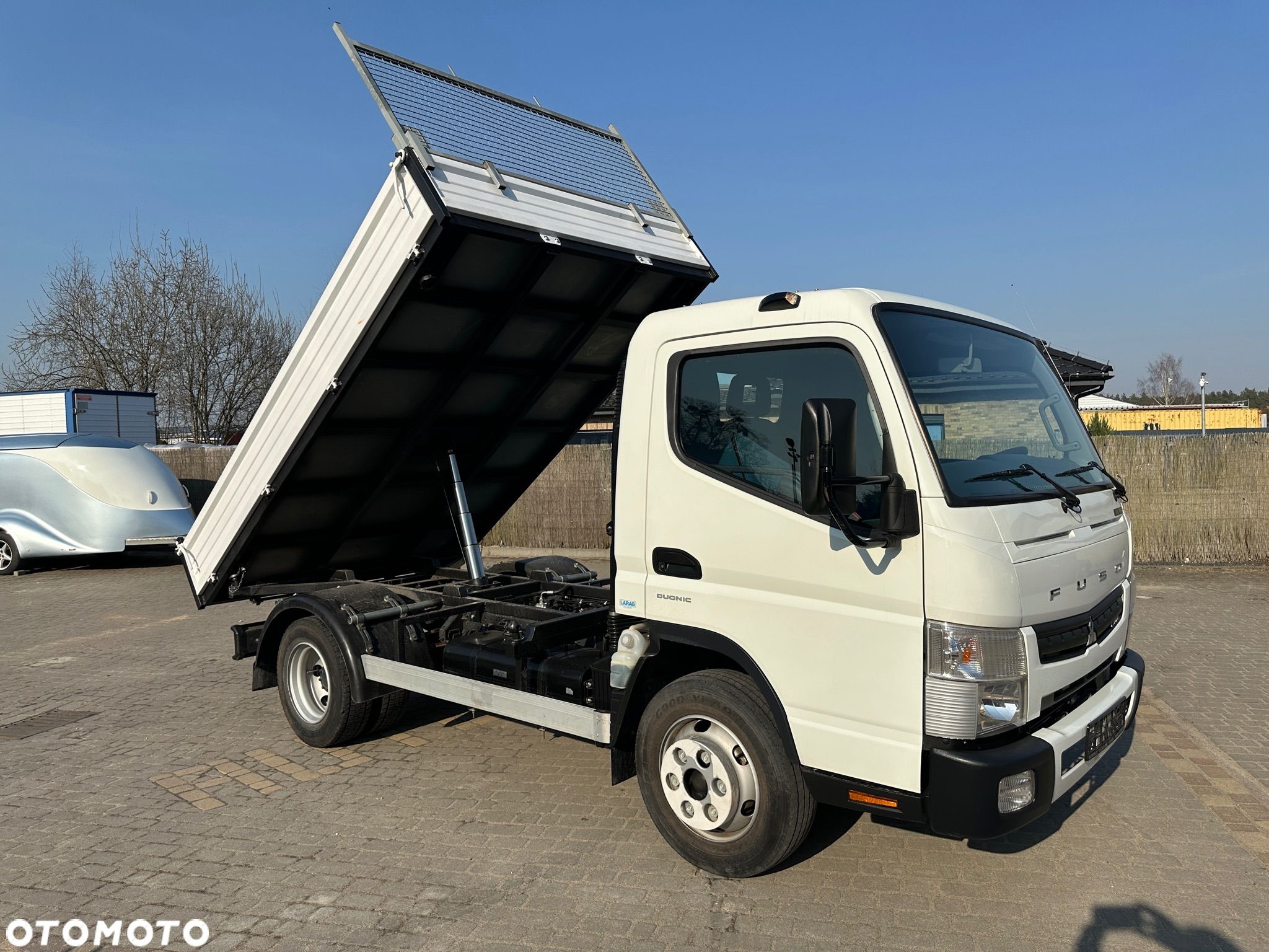 Mitsubishi Fuso Cantar Wywrotka 3 stronna 7C15 - 1