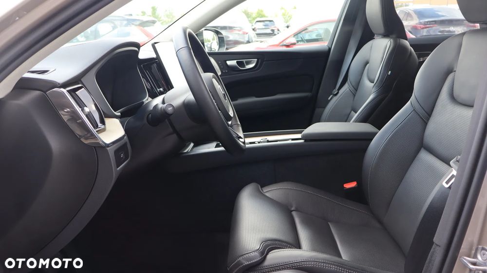 Volvo XC 60 B5 B AWD Ultra Dark - 15