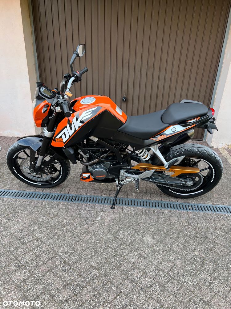KTM Duke - 18