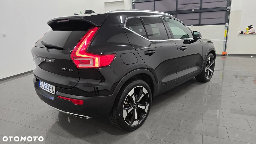 Volvo XC 40 D4 AWD Inscription - 3