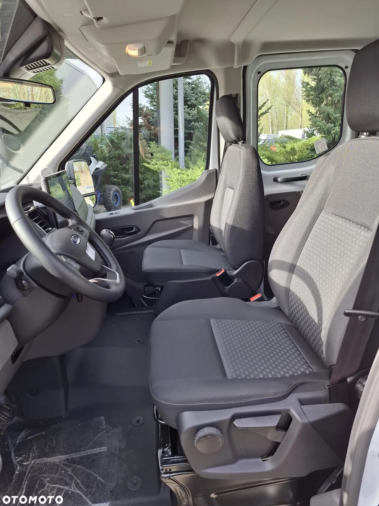 Ford Transit D-CAB 350 L5 - 8