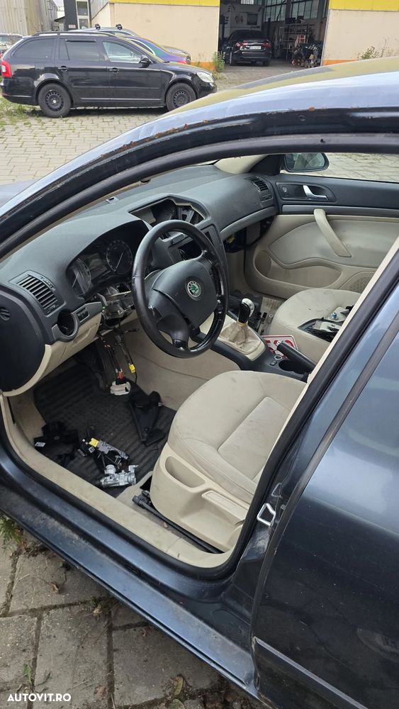 Skoda Octavia 2.0 TDI Elegance - 3