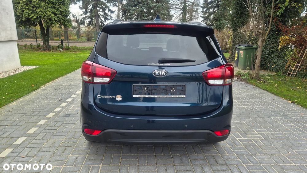 Kia Carens 1.6 GDI Dream Team Edition - 4