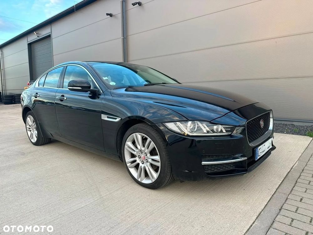 Jaguar XE