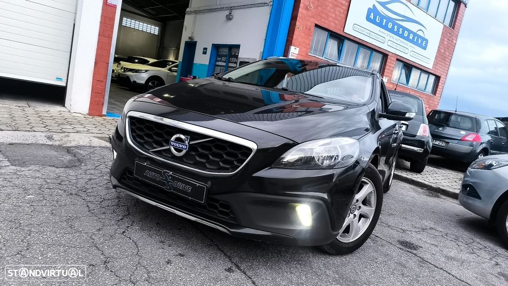 Volvo V40 Cross Country 1.6 D2 Momentum Powershift - 1