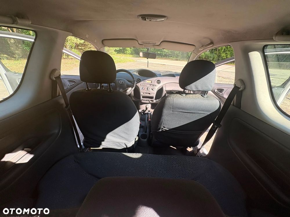Toyota Yaris - 35