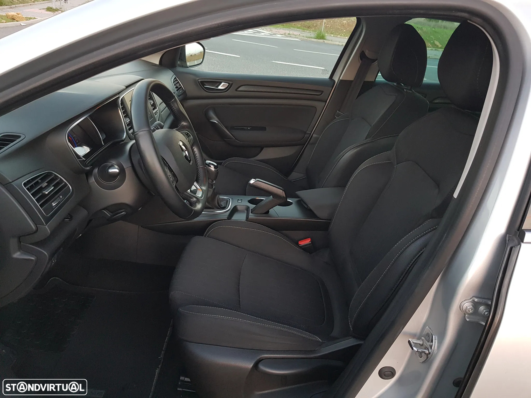 Renault Mégane Sport Tourer 1.5 Blue dCi Limited - 28