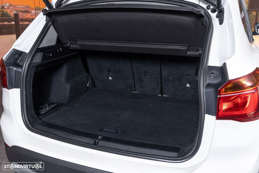 BMW X1 18 i sDrive xLine - 8