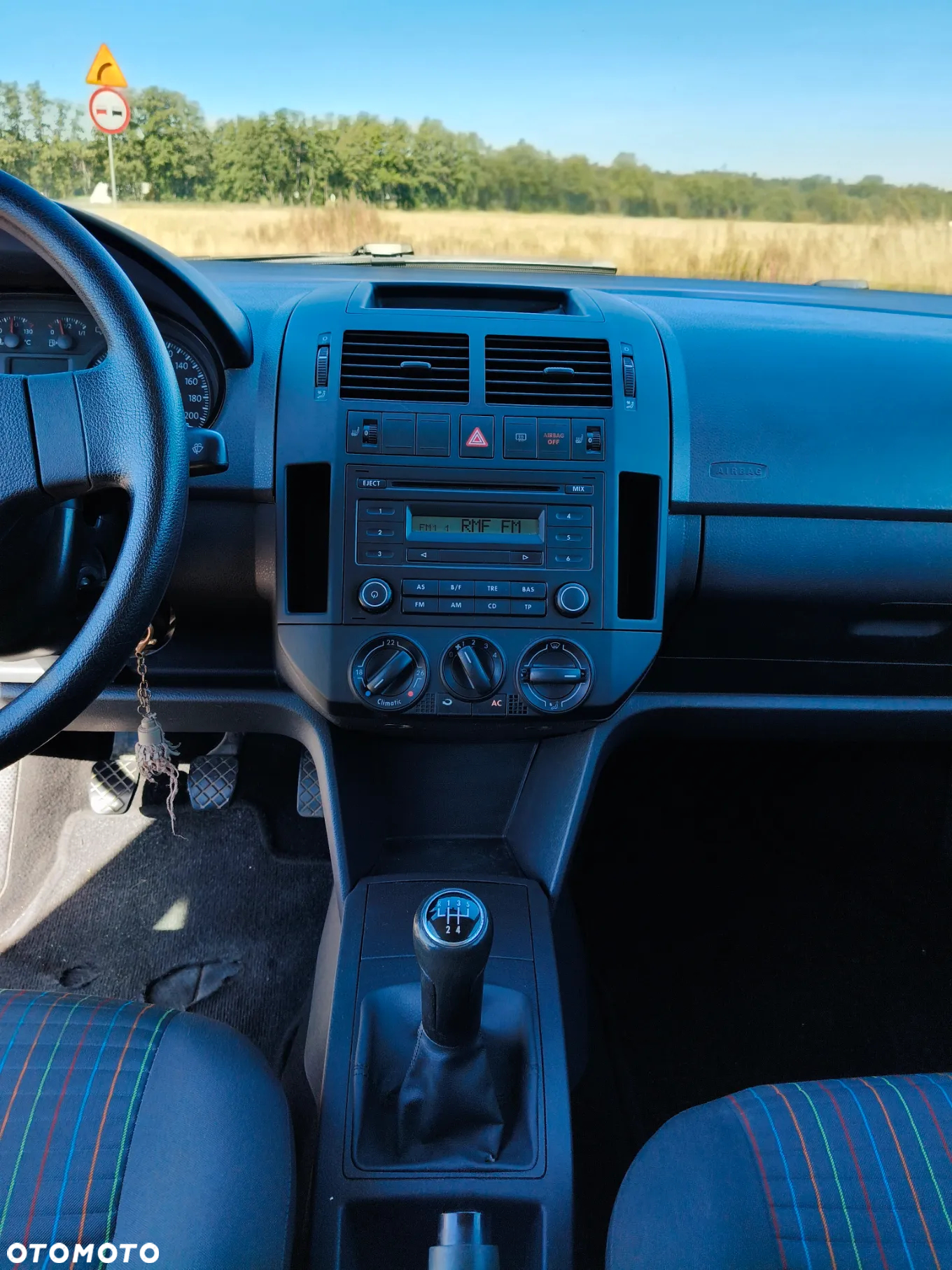Volkswagen Polo - 24