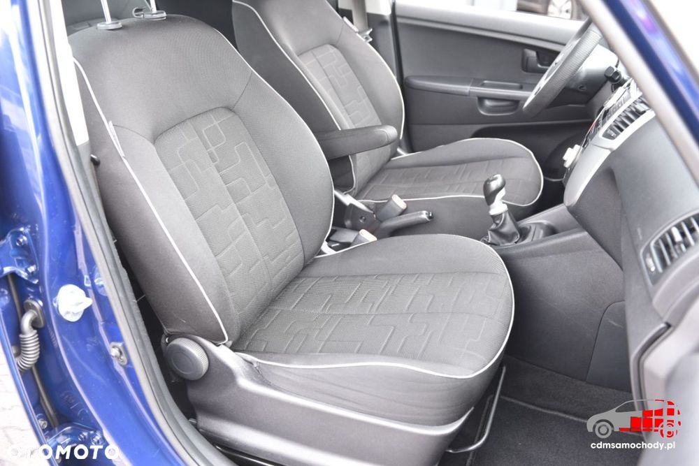 Kia Venga - 21