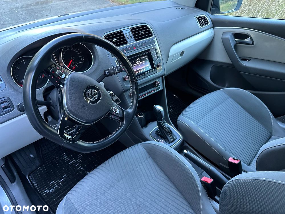 Volkswagen Polo - 11