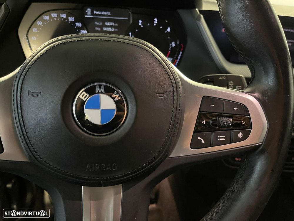 BMW 116 d Pack Desportivo M - 19