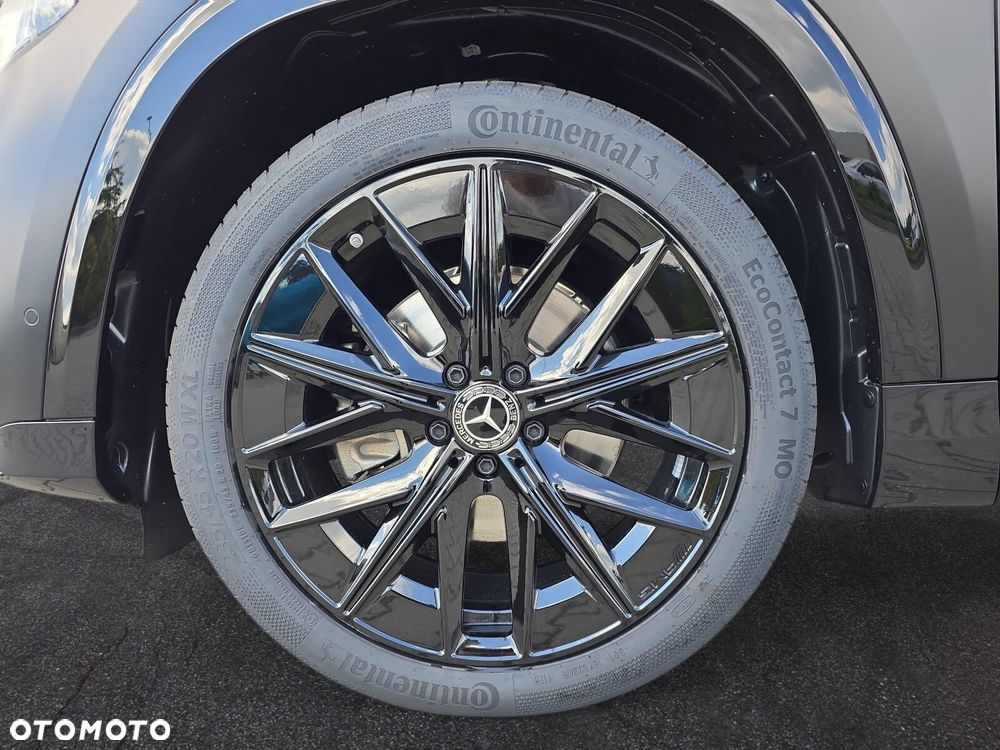 Mercedes-Benz GLB - 10