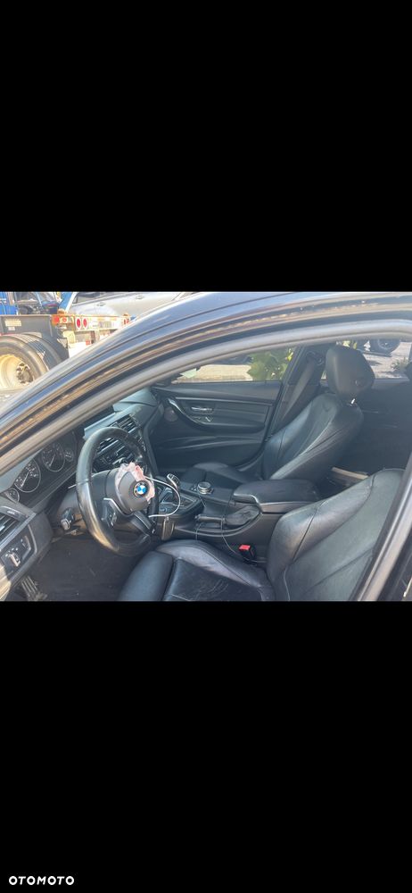 BMW Seria 3 335i - 21