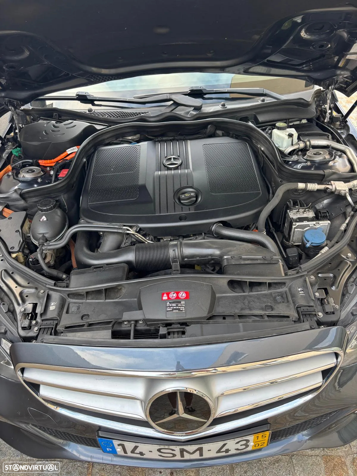 Mercedes-Benz E 300 Bluetec Hybrid Avantgarde - 32