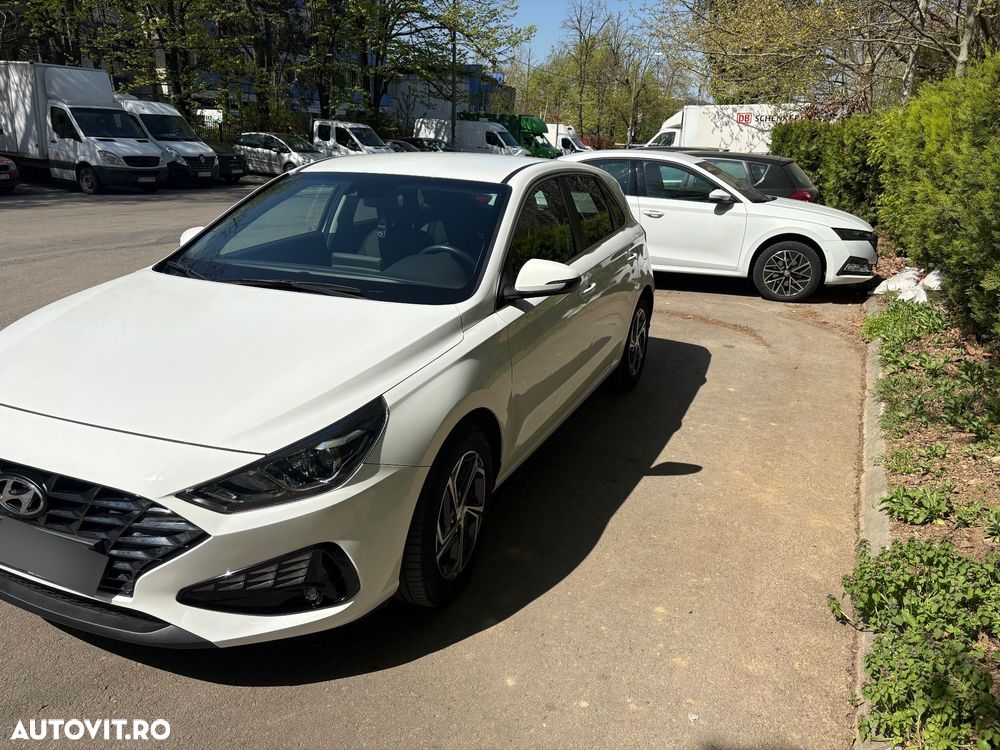 Hyundai i30 1.5 110CP 5DR M/T Highway - 11