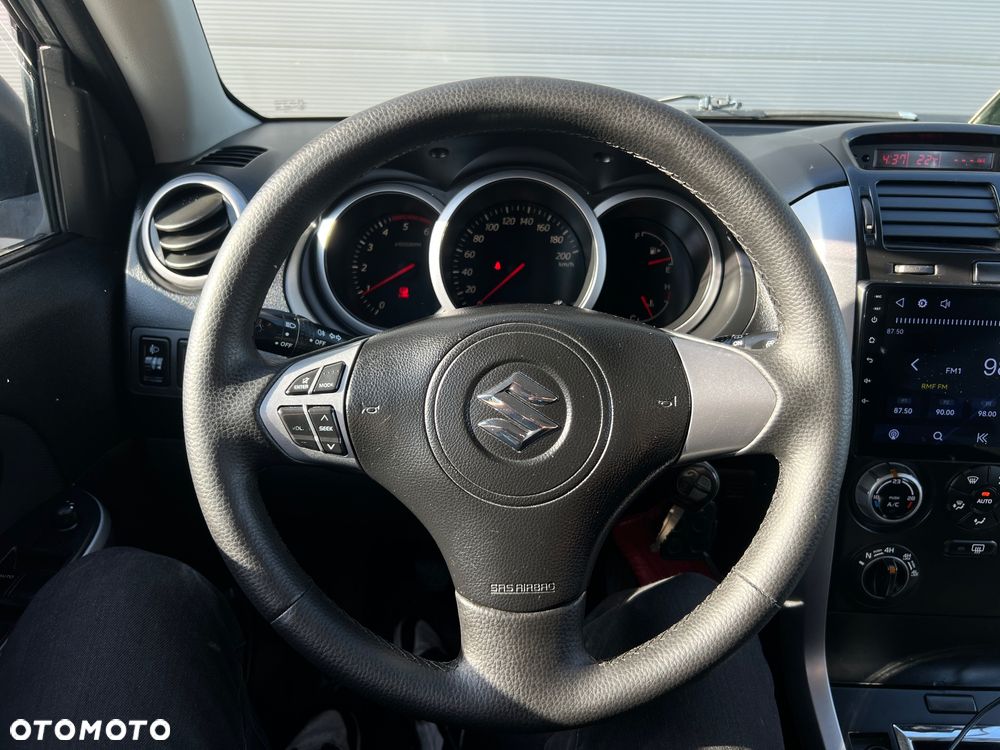 Suzuki Grand Vitara 1.9 DDiS Premium - 18
