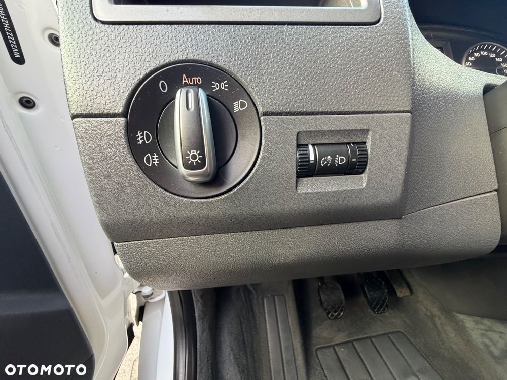Volkswagen Multivan - 18
