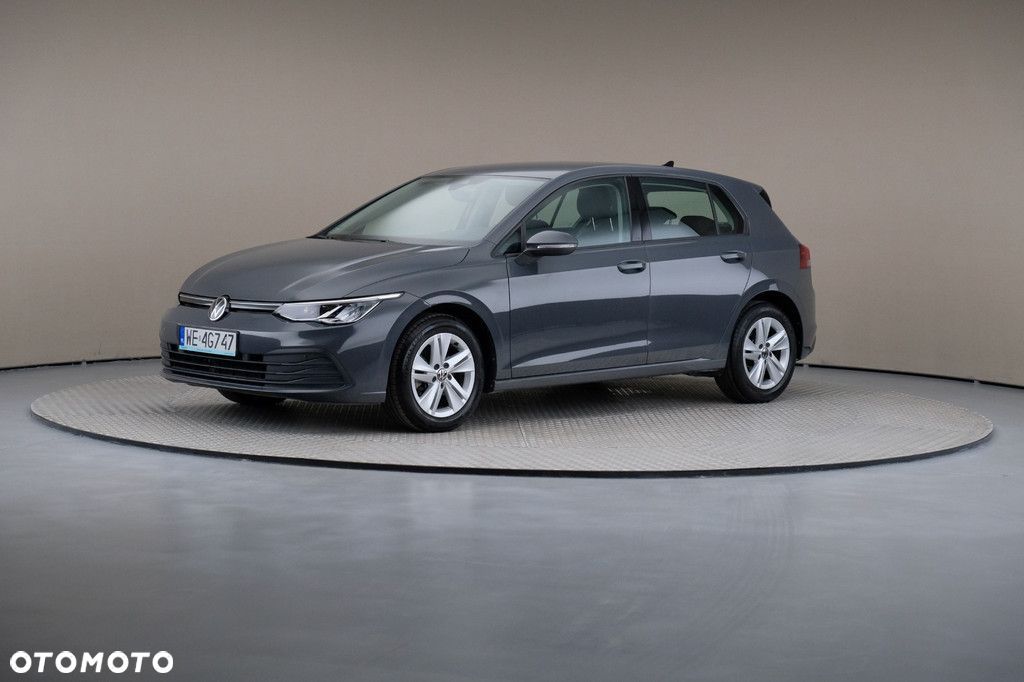 Volkswagen Golf - 1