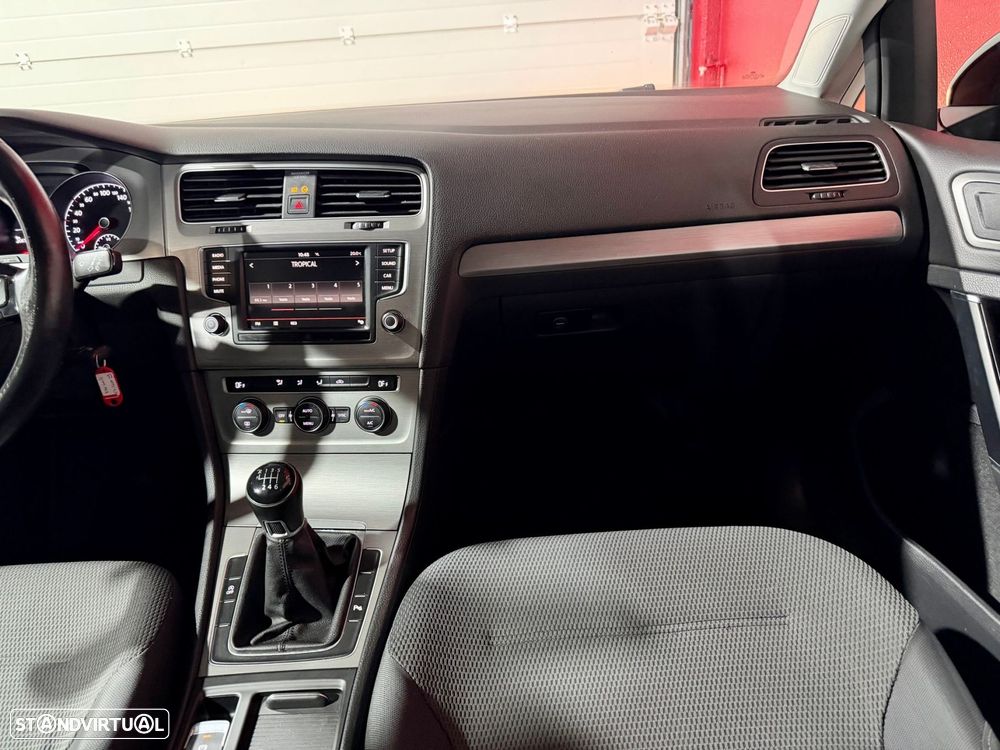 VW Golf Variant 1.6 TDi BlueMotion Confortline - 35