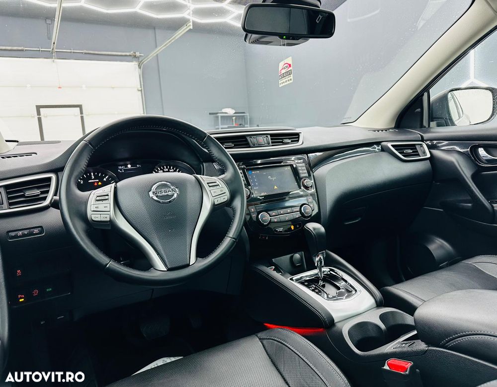 Nissan Qashqai 1.6 DCI Xtronic TEKNA - 23