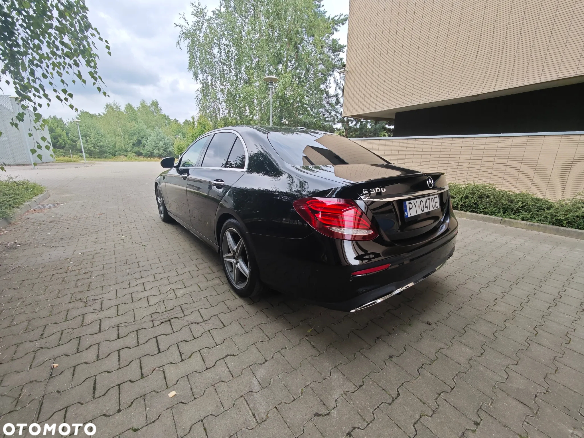 Mercedes-Benz Klasa E 300 9G-TRONIC Avantgarde - 37