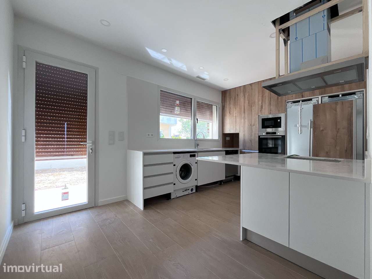 Moradia Geminada T3+1 com terraço, garagem e acessibilidade - Grande imagem: 5/15
