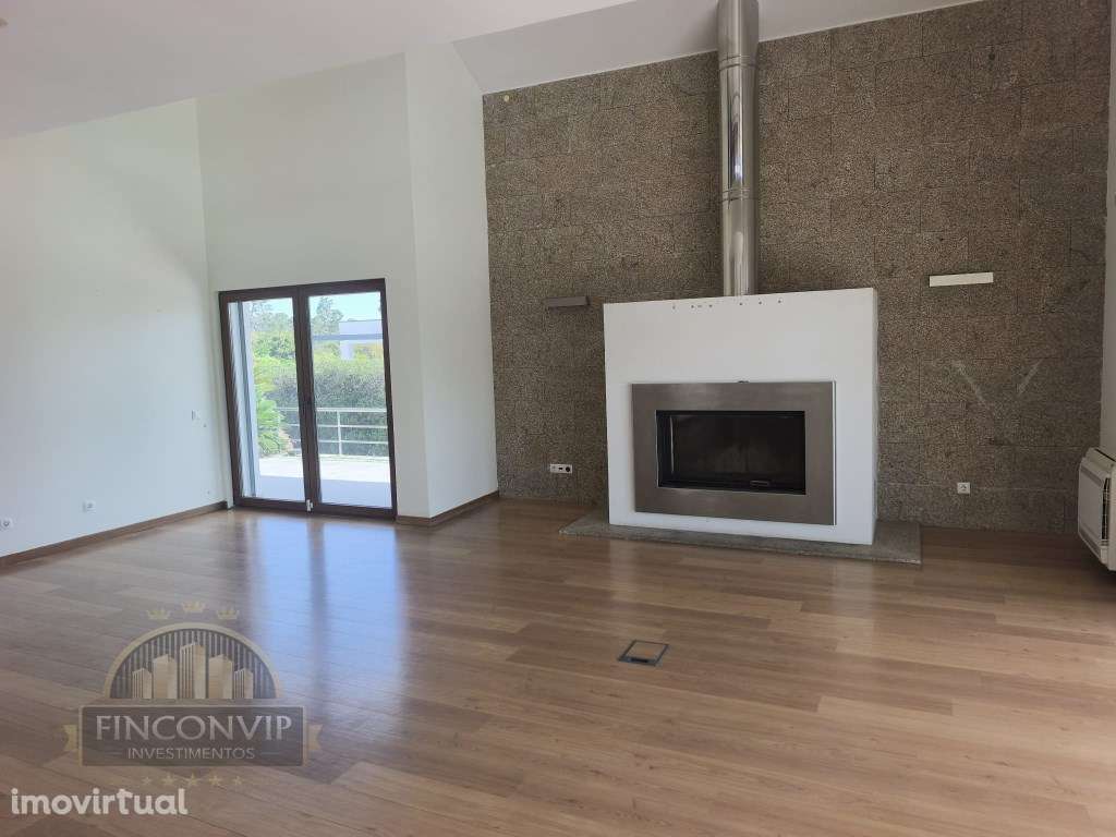 Moradia Isolada V4+3 na Verdizela - Entre o Mar e o Golfe - Grande imagem: 3/31