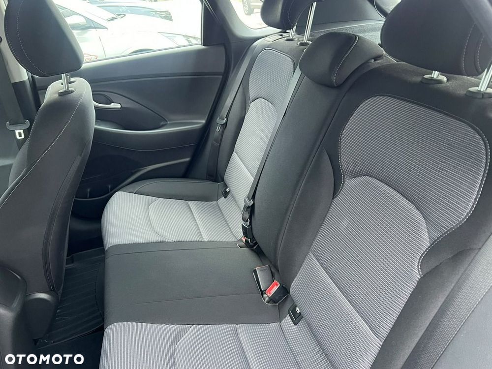 Hyundai i30 1.5 DPI Modern - 12