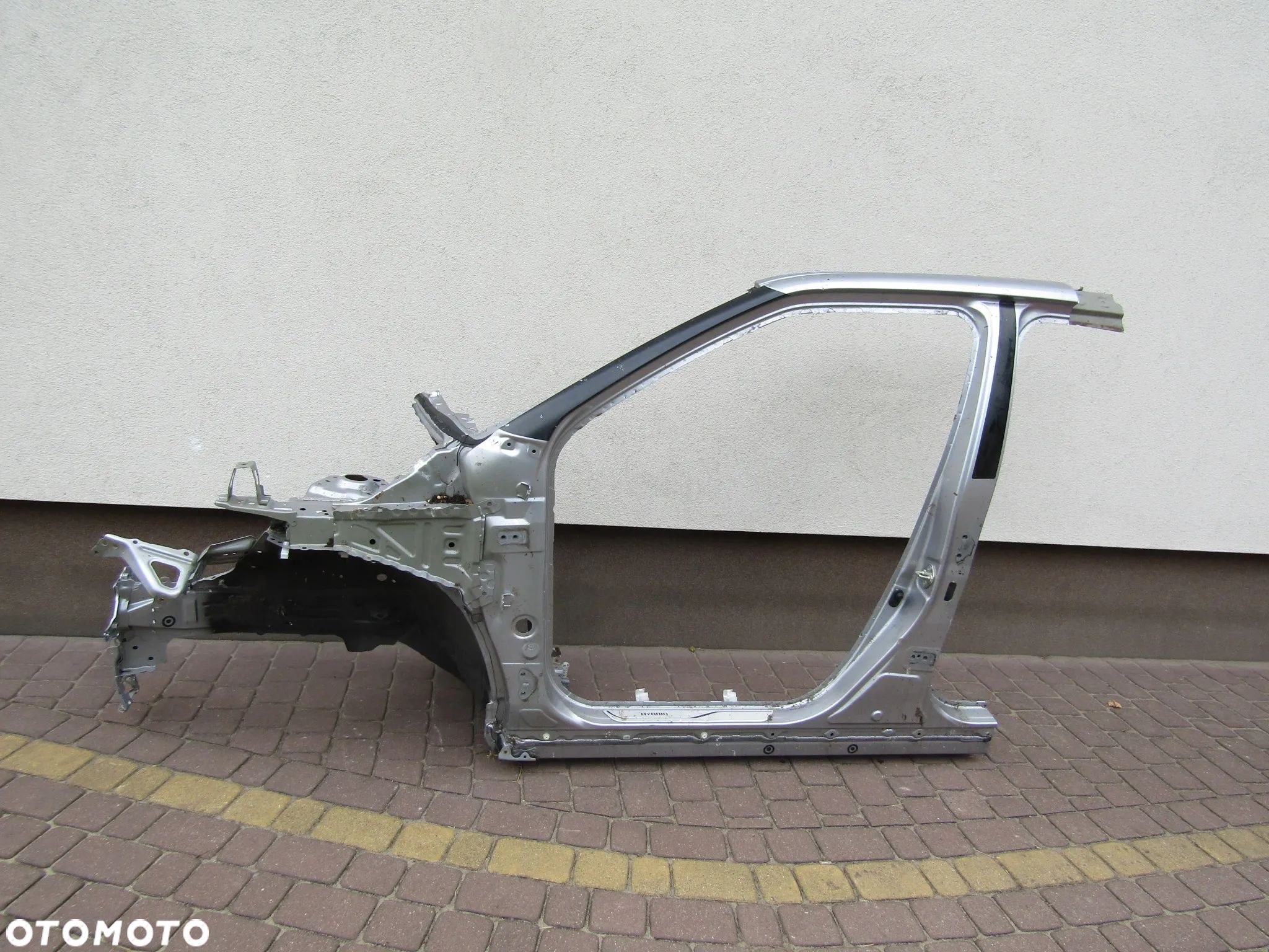 PODŁUŻNICA LEWA STRONA TOYOTA  YARIS CROSS 21 25R - 1