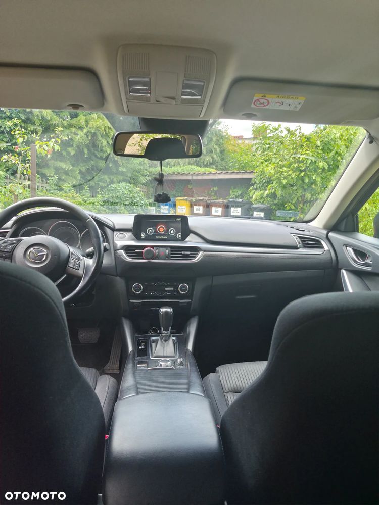 Mazda 6 - 8
