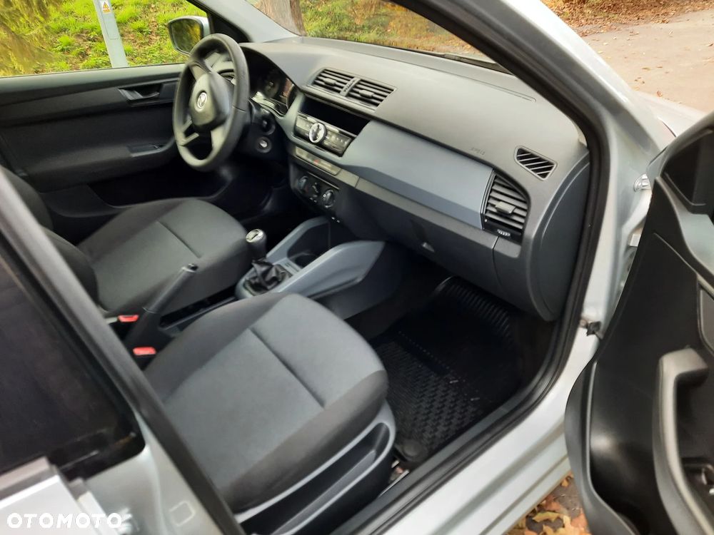 Skoda Fabia - 5