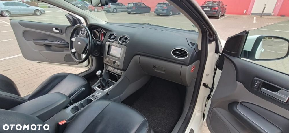 Ford Focus - 23