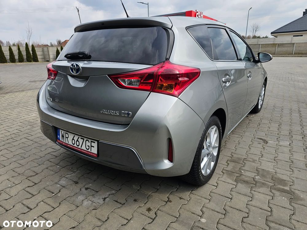 Toyota Auris 1.8 HSD Luna - 7