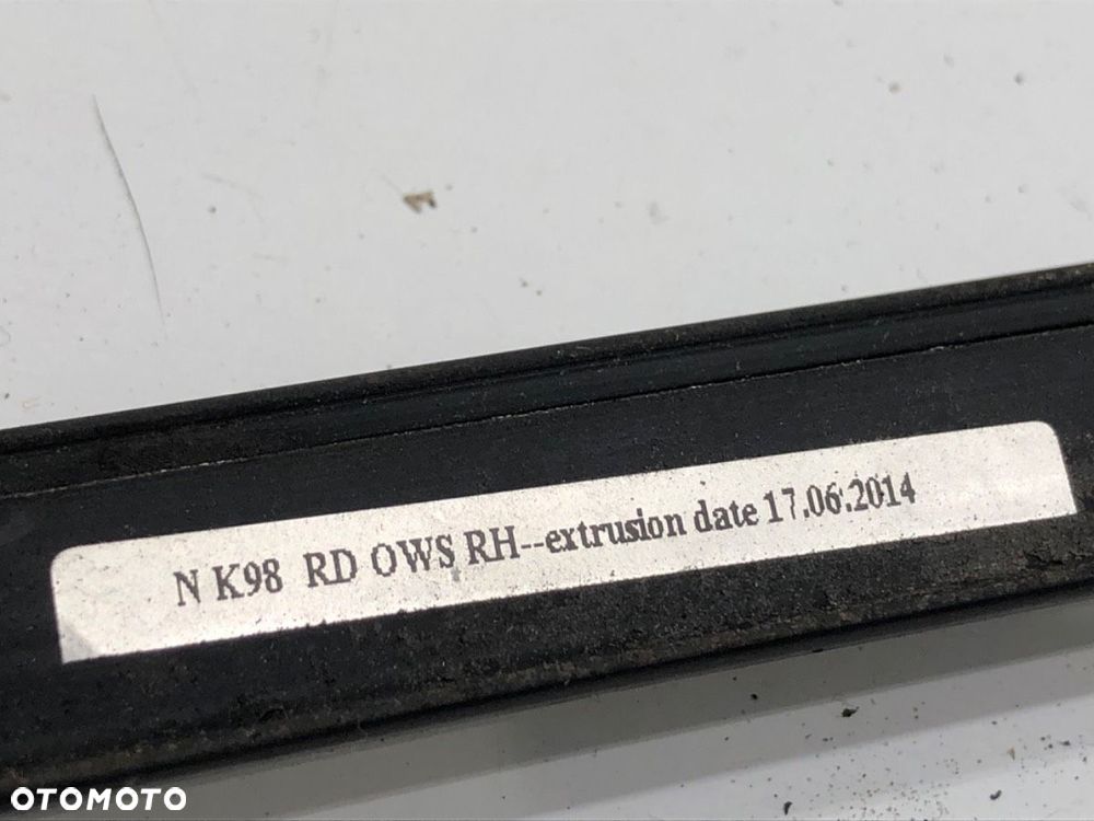 LISTWA ZGARNIAJĄCA TYŁ PRAWA CHROM  RENAULT CLIO IV Grandtour (KH_) 2012 - 2022 1.5 dCi 90 (KHN3, - 5